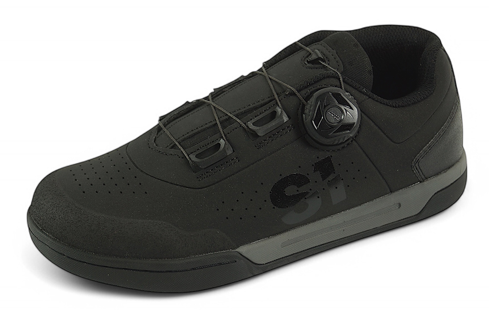 S1 Accel Race Shoes Black