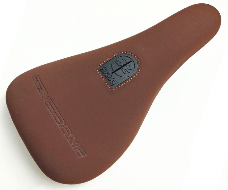 Staystrong Seat Cut Off Slim Pivotal