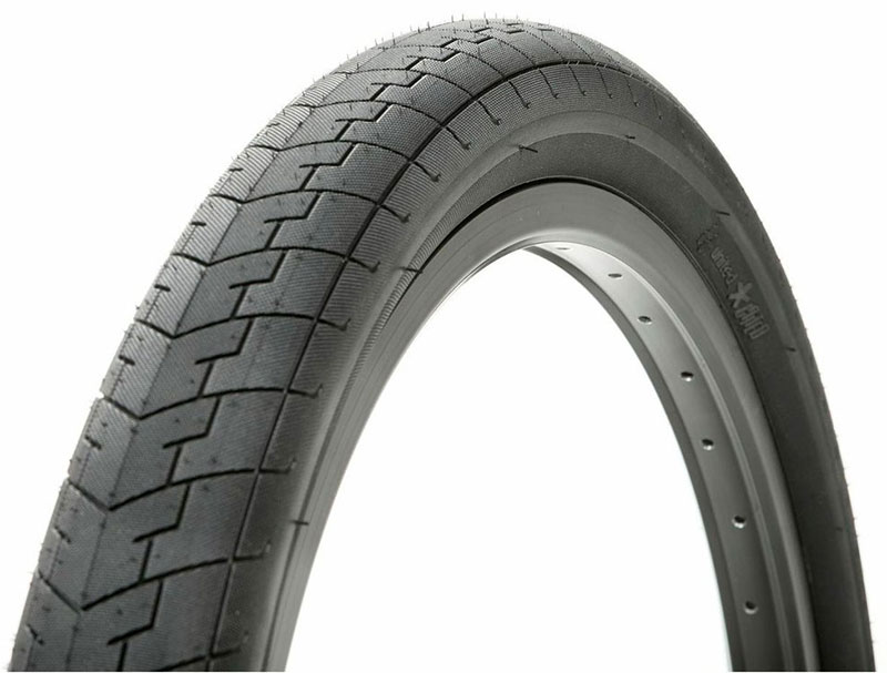 United Tyre Direct 20 x 2.3" Black